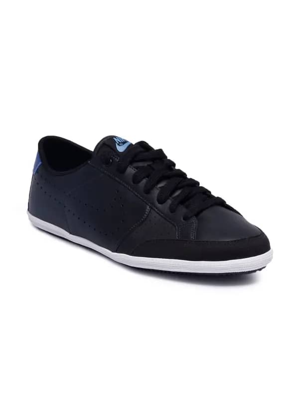 Nike Black Flyclave Casual Shoe