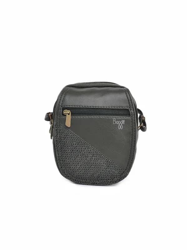 Baggit Women Parinacrush Olive Mobile Pouch