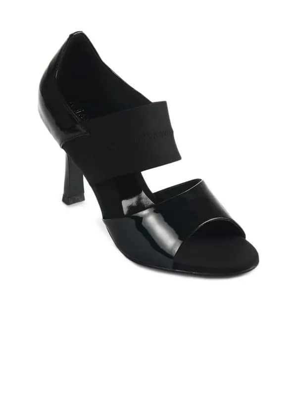 Catwalk Women Black Hees