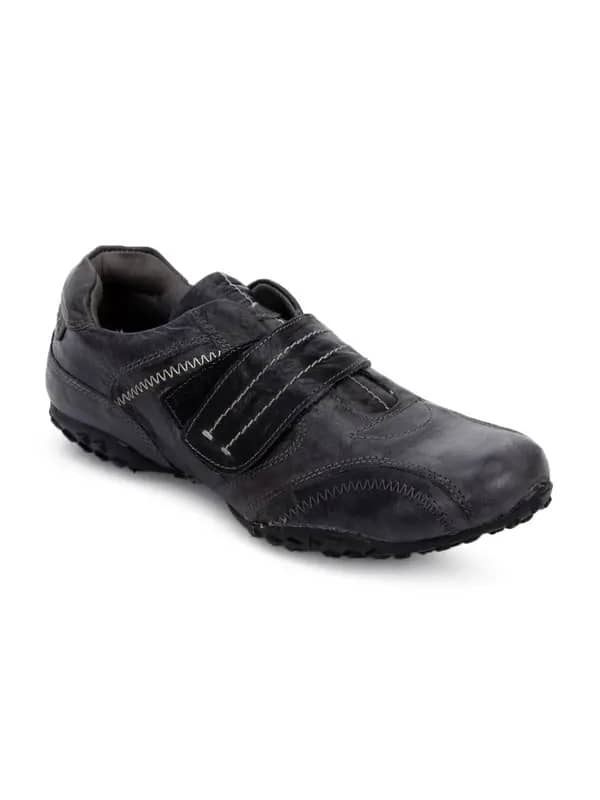 Red Tape Men Grey Shoes