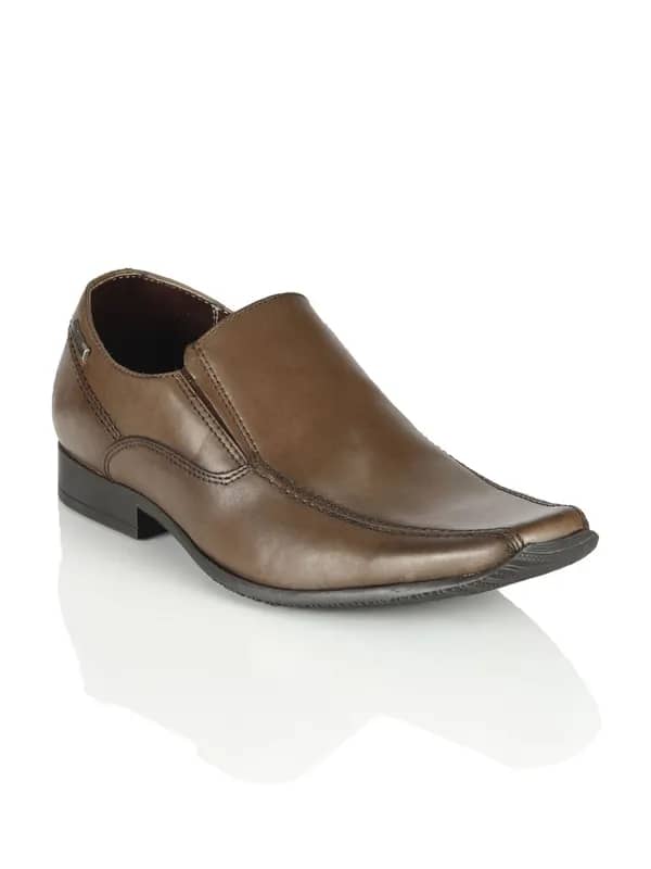 Red Tape Men Brown Formal Shoes