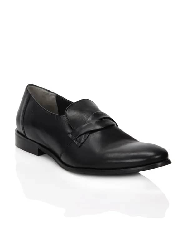Enroute Men Black Formal Shoes