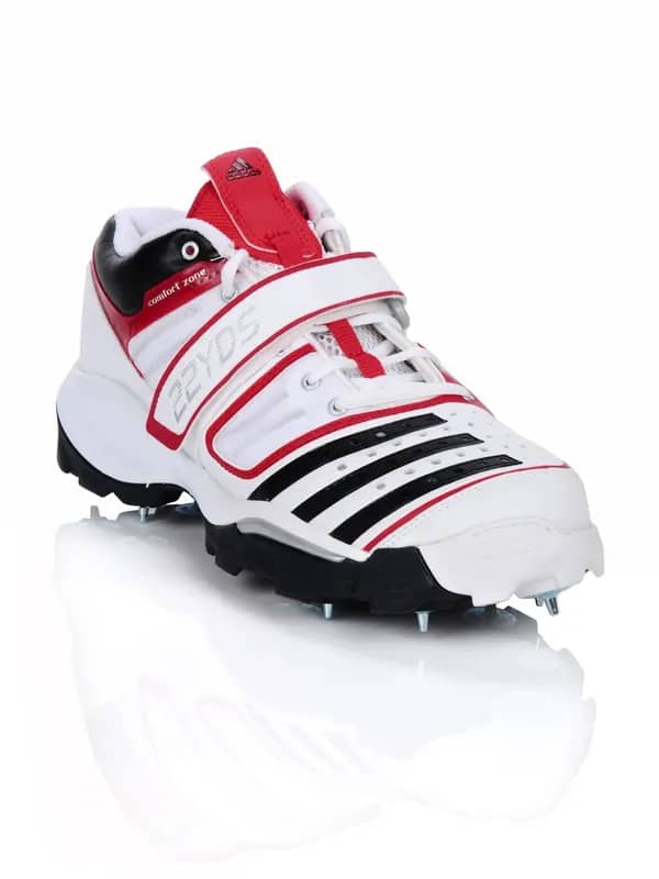 ADIDAS Men Twenty2yds Mid IV White Sports Shoes