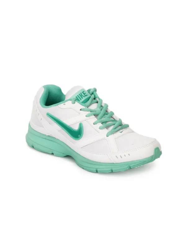 Nike Women Diffusion White Sports Shoes