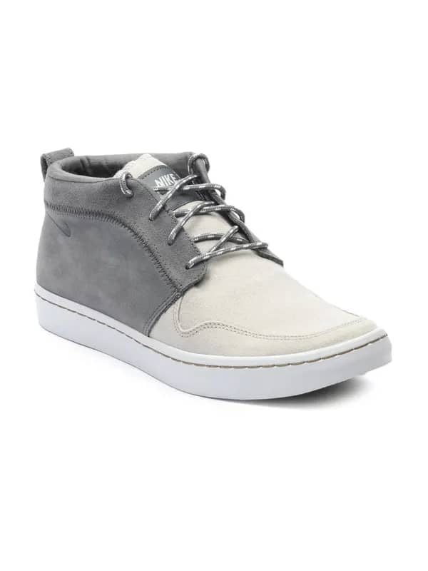Nike Men Wardour Chukka White Casual Shoes