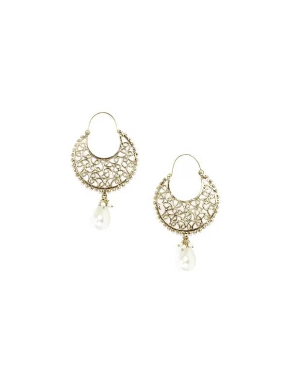 Royal Diadem White Earrings