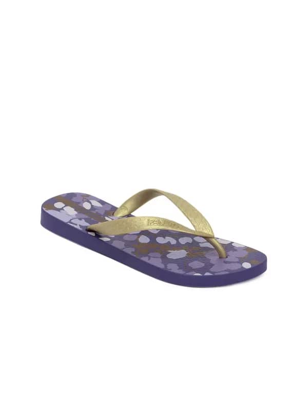 iPanema Women Gold Flip Flops