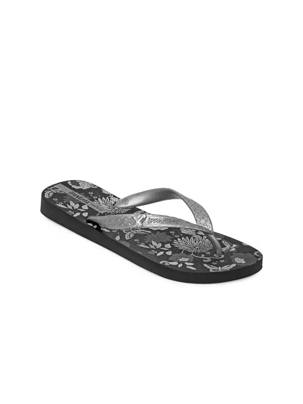 iPanema Women Silver Flip Flops