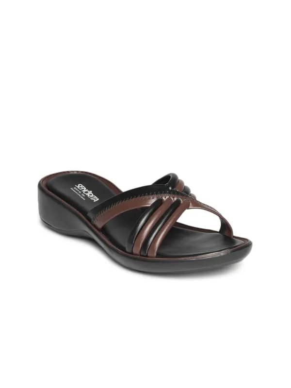 Senorita Women Black Sandals