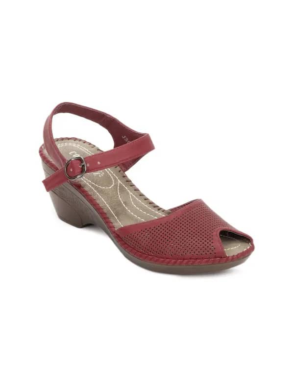 Cobblerz Women Red Sandals