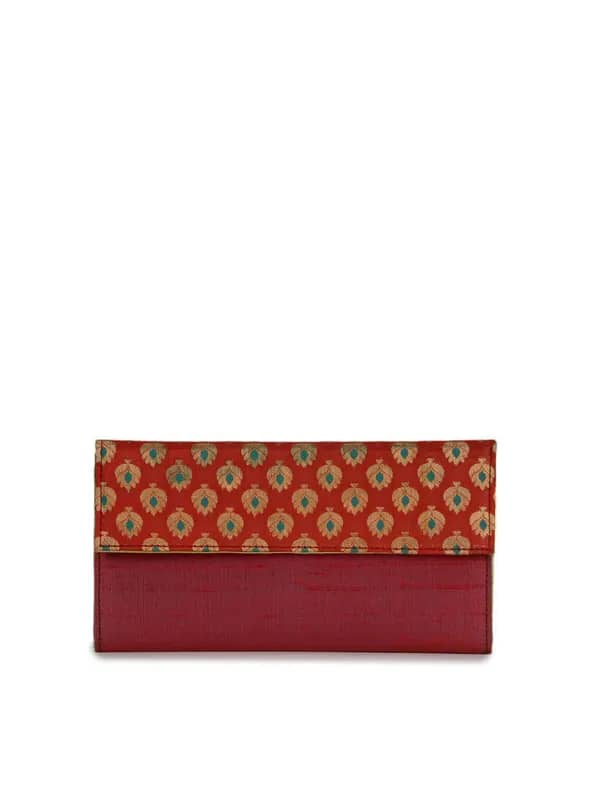 Pitaraa Women Maroon Purse