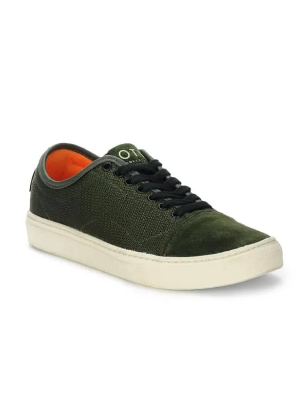 Vans Men Green Larkin Shoes