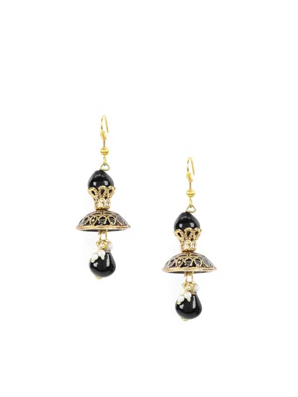 Adrika Black Earrings