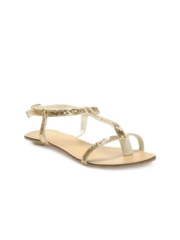 Catwalk Women Gold Toned Flats