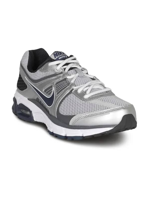 Nike Men's Air Max Moto White Shoe