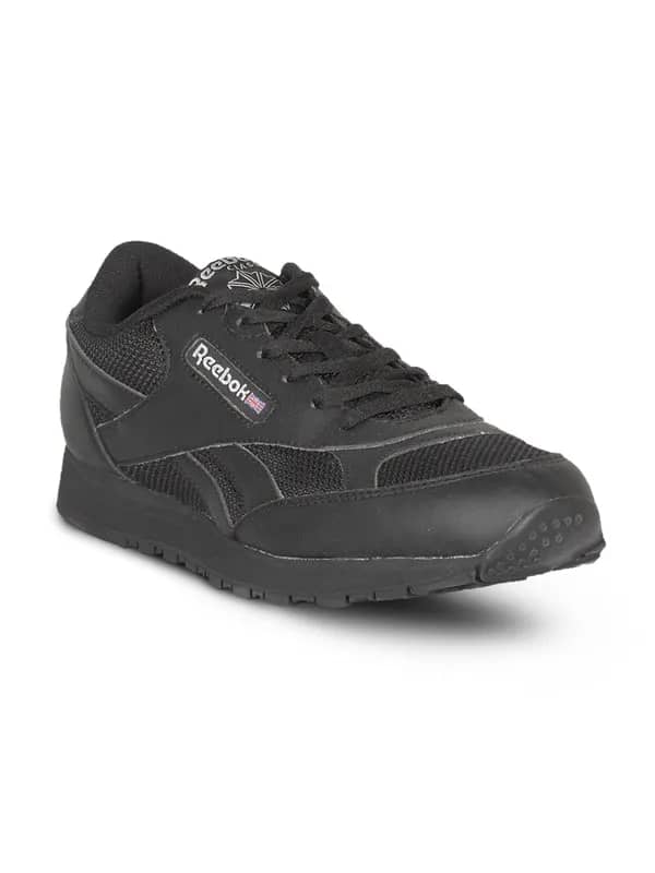 Reebok Men's Outdoor Black Shoe