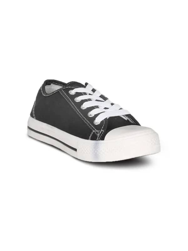 Numero Uno Men's Black Canvas Shoe