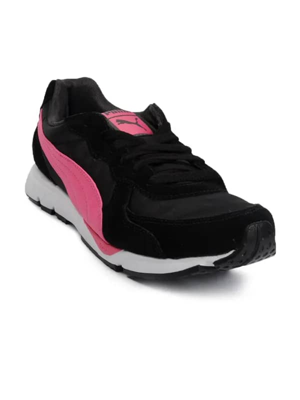 Puma Women Vesta Runner Black Sports Shoes