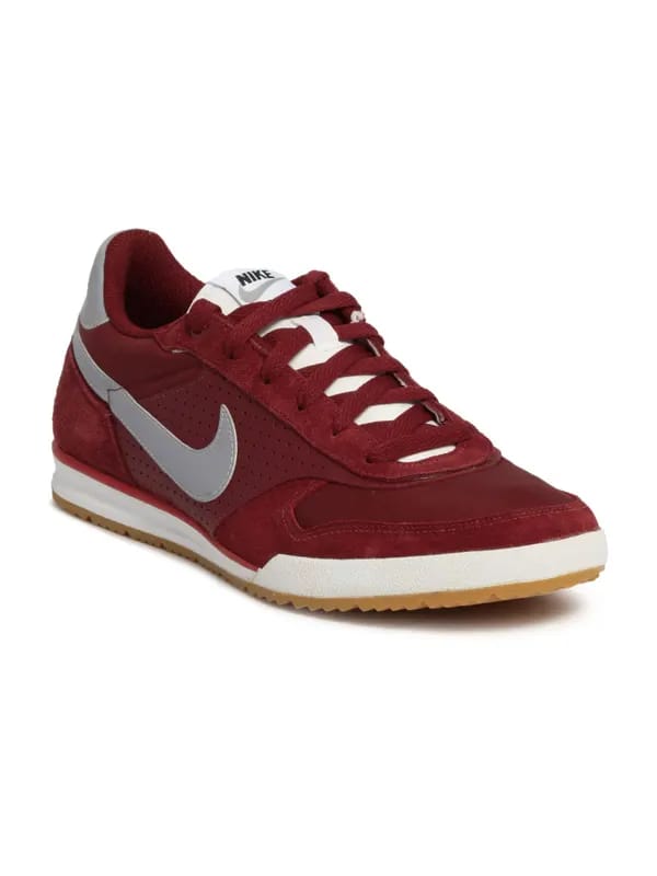 Nike Men Feild Trainer textile Maroon Sports Shoes