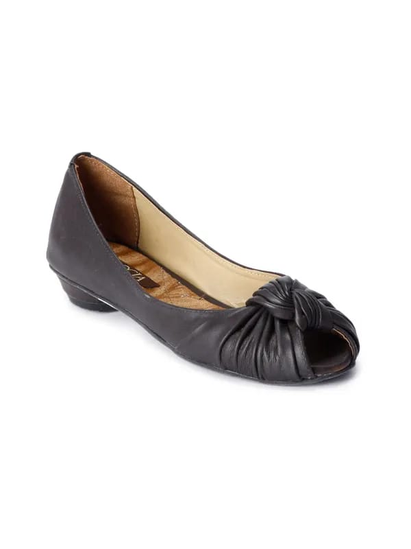 Rocia Women Brown Ballerinas
