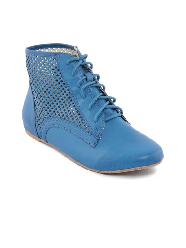 Catwalk Women Closed Blue Casual Shoe