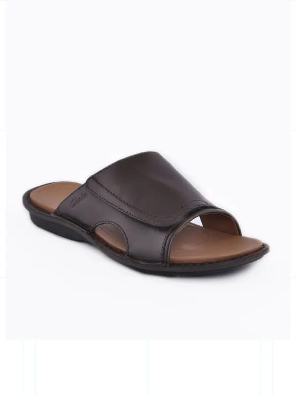 Clarks Men Brown Leather Sandals