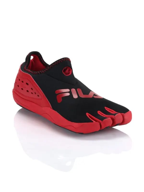 FILA Men Skeletoes Black Shoes
