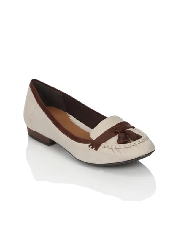 Clarks Women Henderson Toy Bone Leather White Flats