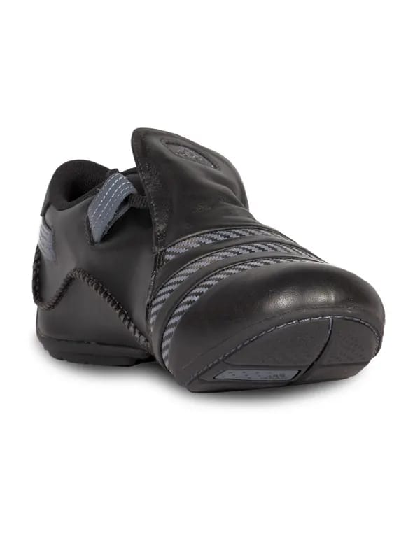 ADIDAS Men Mactelo Black Daronx Shoe