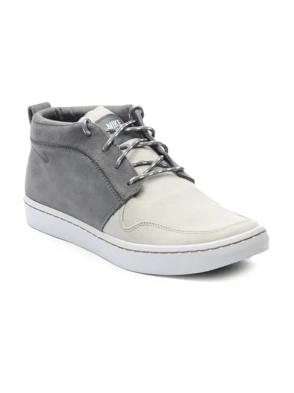 Nike Men Wardour Chukka White Casual Shoes