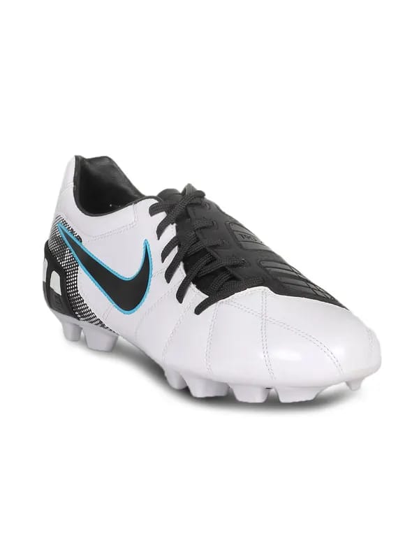 Nike Men's Total90 Shoot White Shoe