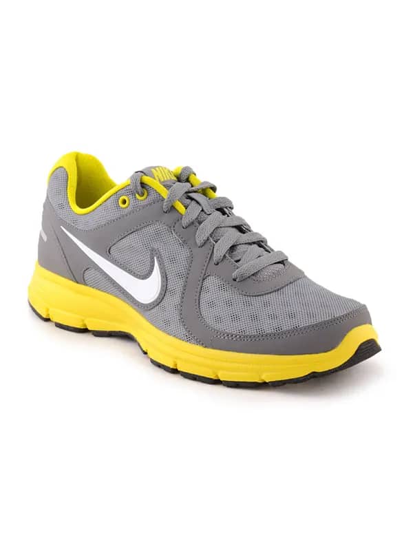 Nike Men Air Relentness Grey Sports Shoes