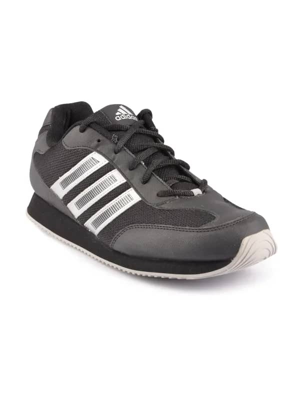 ADIDAS Men Pluto Black Sports Shoes