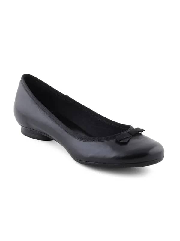 Clarks Women Black Cocoa Creme Shoes