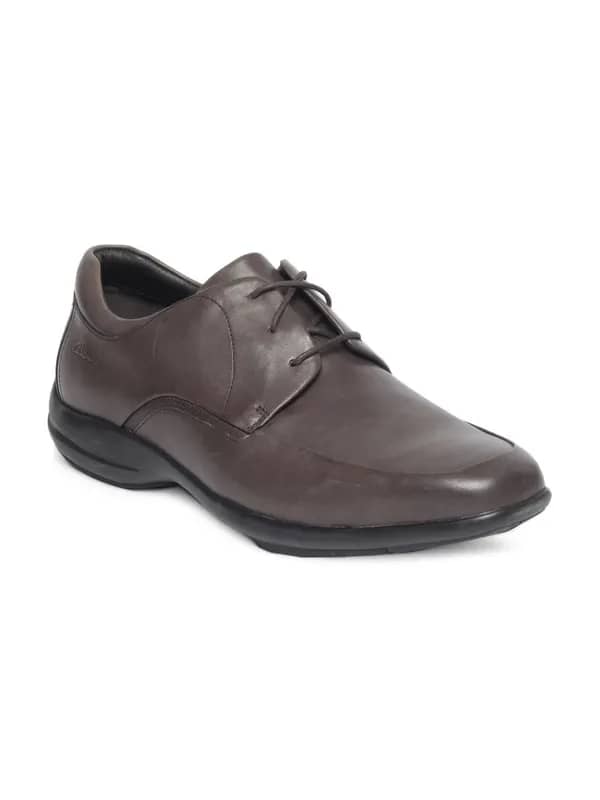 Clarks Men Brown Formal Shoes